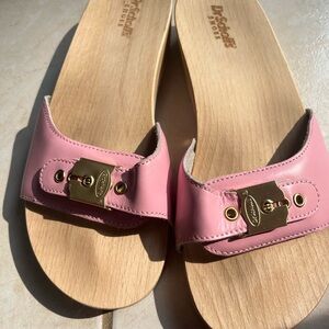 Dr. Scholl's Pink Buckle Slides